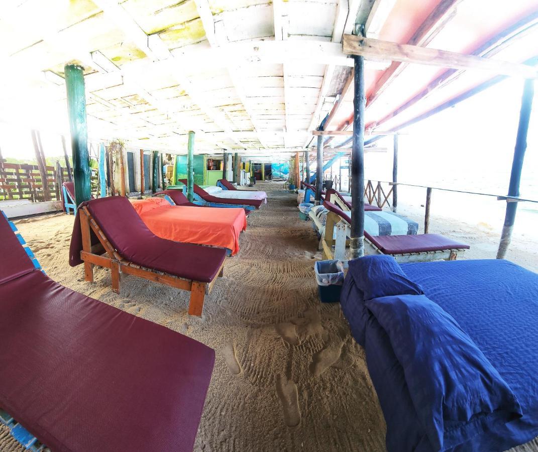 Hostal Playa Blanca Exterior photo